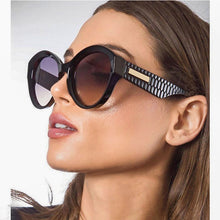 Load image into Gallery viewer, Oversized Round Sunglasses